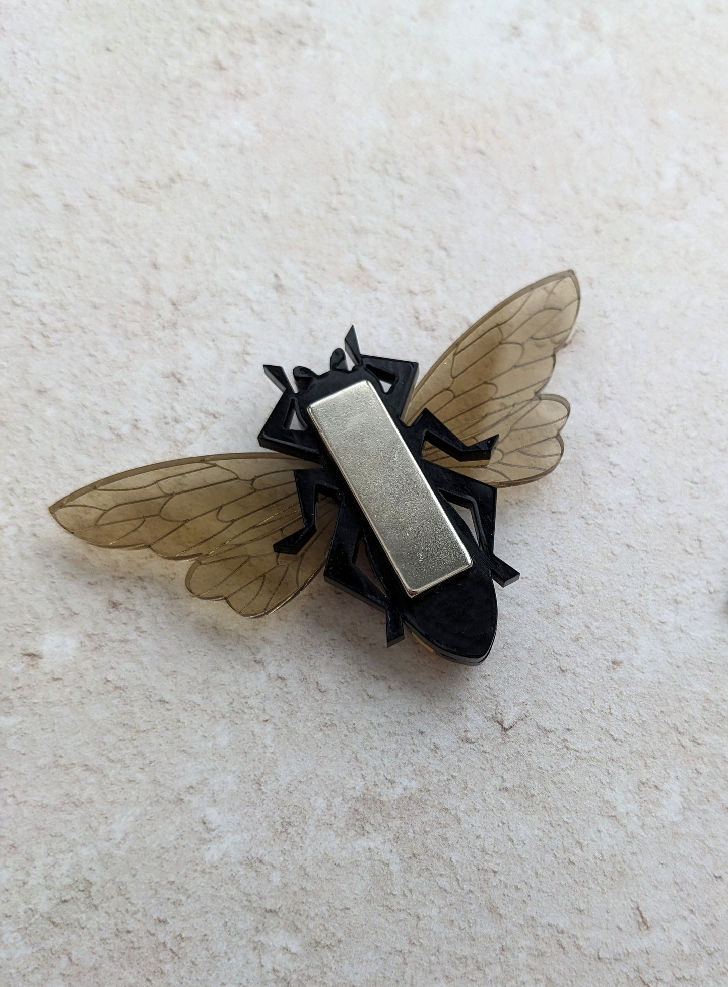 Single Honey Bee Brooch (just magnet fastening)