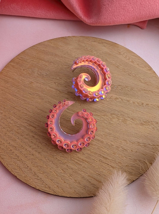PRE ORDER Tentacurl Stud Earrings CORAL