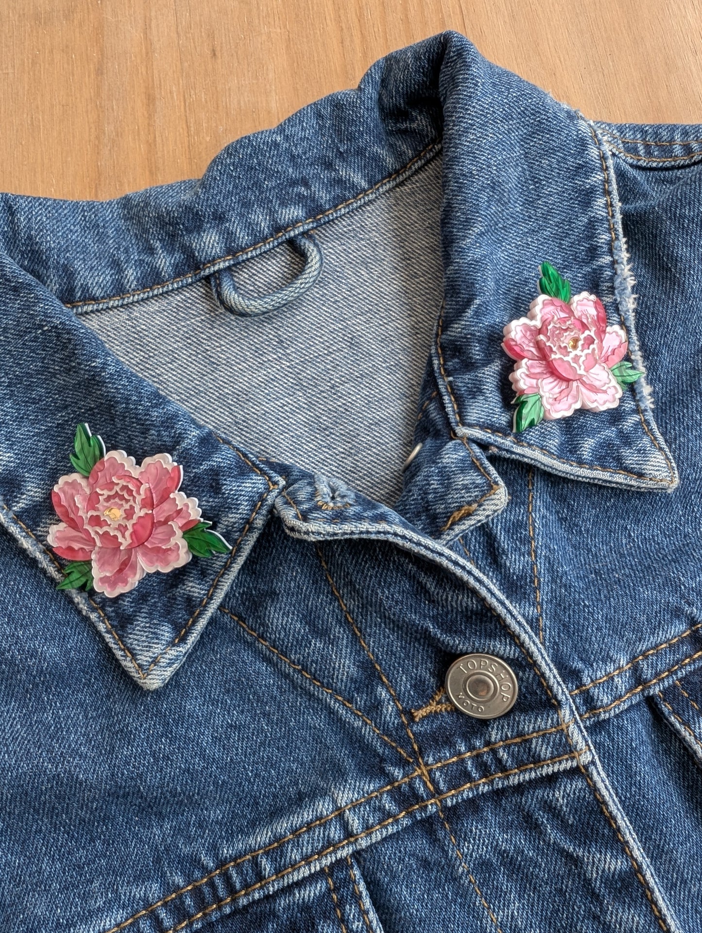 PRE ORDER Mini Floral Brooches, 3 Colours! Ask for frosted yellow centres via the basket notes!