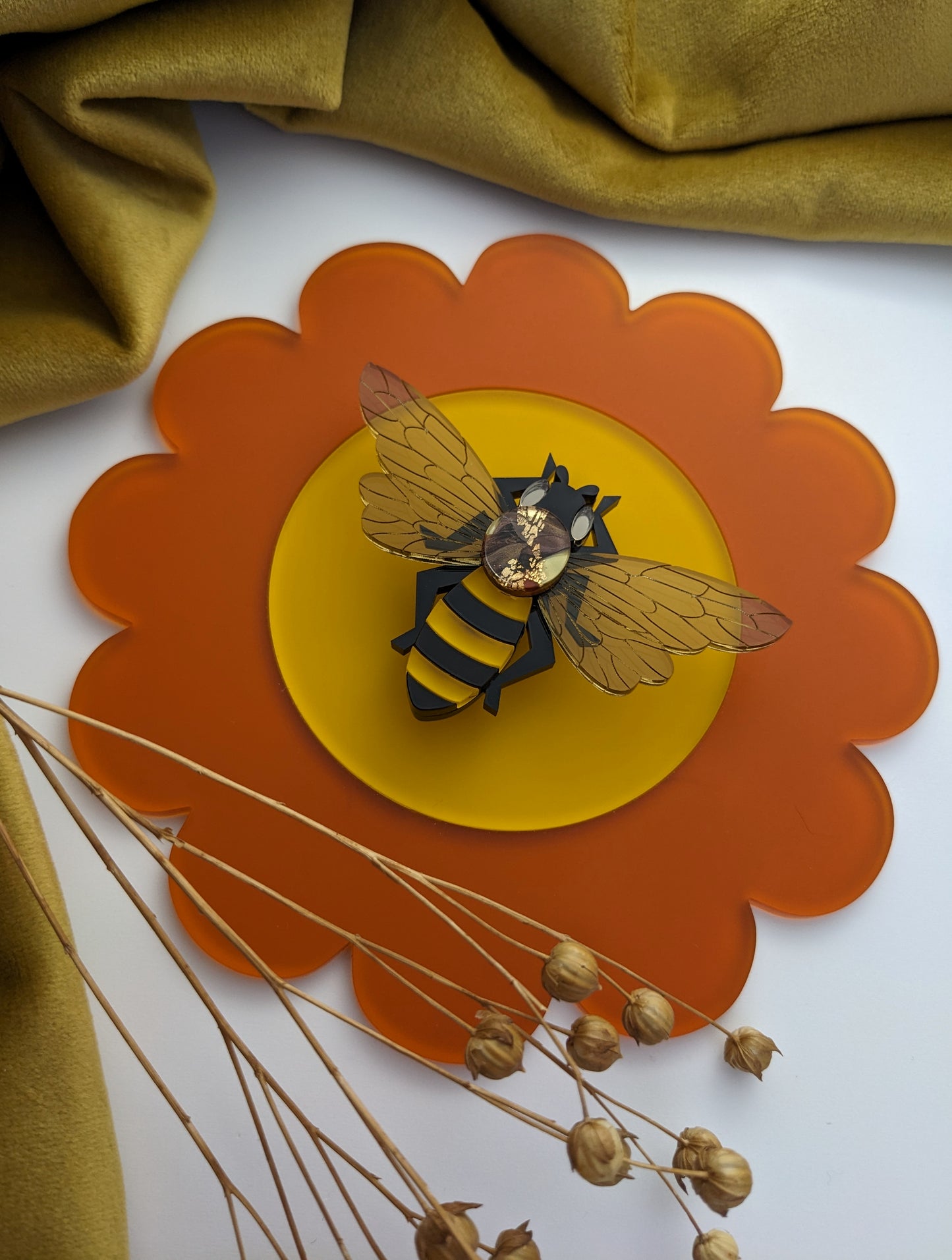 PRE ORDER Single Honey Bee Brooch (just magnet fastening)