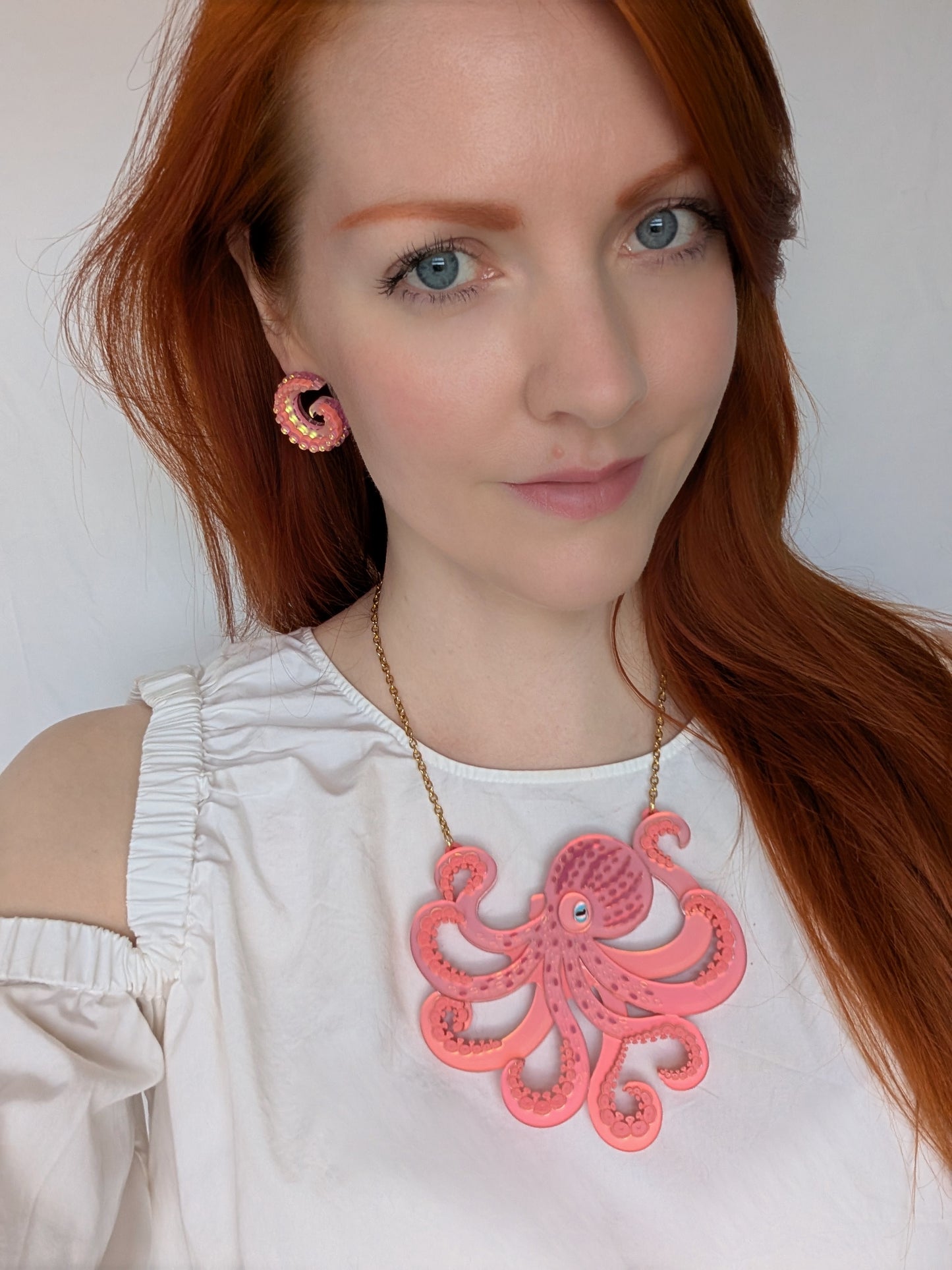 PRE ORDER Tentacurl Stud Earrings CORAL