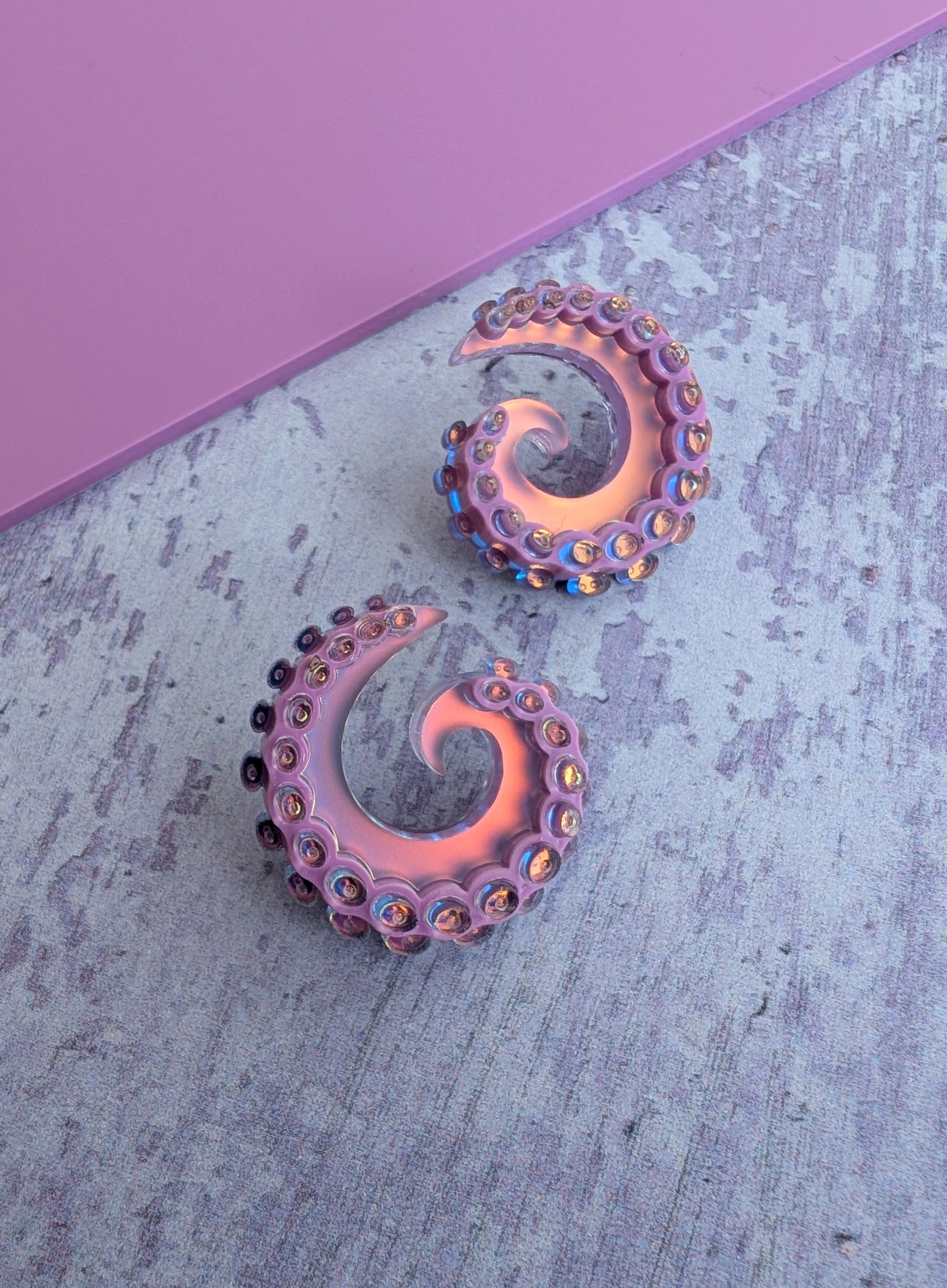 PRE ORDER Tentacurl Stud Earrings LILAC