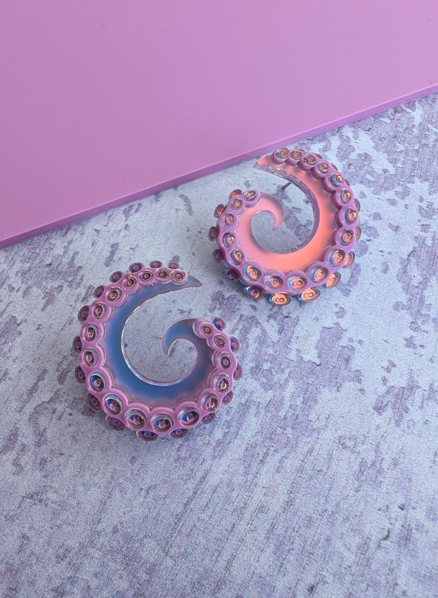 PRE ORDER Tentacurl Stud Earrings LILAC